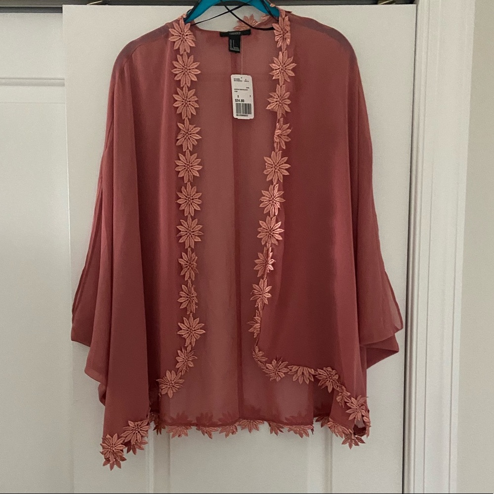 Forever 21 women’s pink floral kimono blouse s New